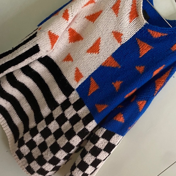 Colorful Geometric Pattern Sweater - Picture 4 of 4